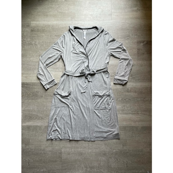 A Pea in The Pod Maternity Sleep Robe sz M - Picture 3 of 9